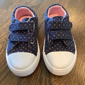 Toddler girl sneakers size 6